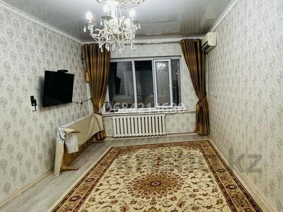 3-комнатная квартира, 86 м², 4/4 этаж, 1мкр 23 — Жауғашты базар за 13.5 млн 〒 в Туркестане