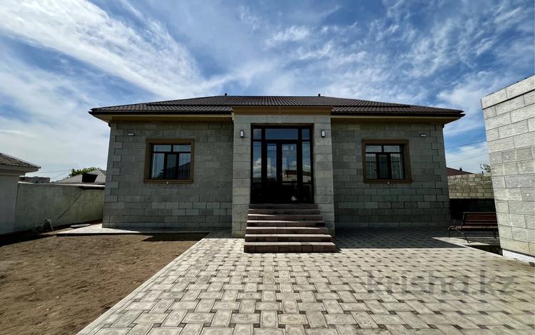 Отдельный дом · 4 комнаты · 200 м² · 6.5 сот., ул. Абая 428 за 143 млн ₸ в Павлодаре — фото 2