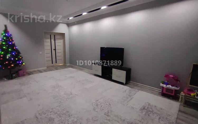 2-комнатная квартира · 73.2 м² · 4/5 этаж, мкр. Алтын орда, ​Батыс 2 микрорайон 50е за 32 млн ₸ в Актобе — фото 2