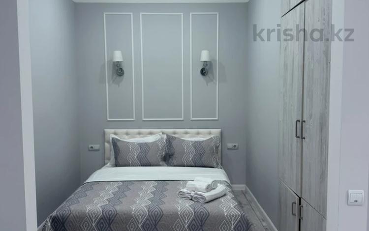 1-комнатная квартира · 47 м² · 9/10 этаж, мкр Юго-Восток, Микрорайон Байкена Ашимова 21 за 15 000 ₸ в Караганде, Казыбек би р-н — фото 2