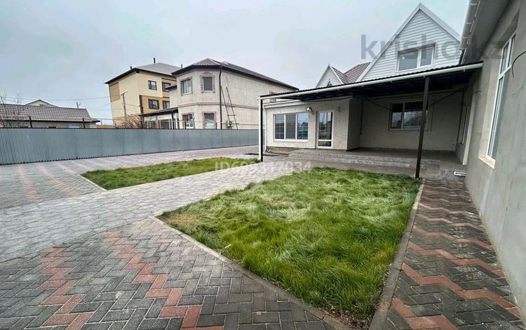 Отдельный дом · 6 комнат · 250 м² · 10 сот., мкр. Зачаганск пгт — Гринько за 65 млн ₸ в Уральске — фото 7
