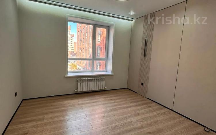 2-бөлмелі пәтер · 60 м² · 2/5 қабат, мкр. Алтын орда 339, бағасы: 29.5 млн ₸ в Актобе — фото 2