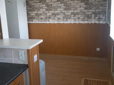 4-бөлмелі пәтер · 61 м² · 4/5 қабат, Керамическая, бағасы: 18.4 млн ₸ в Караганде, Казыбек би р-н