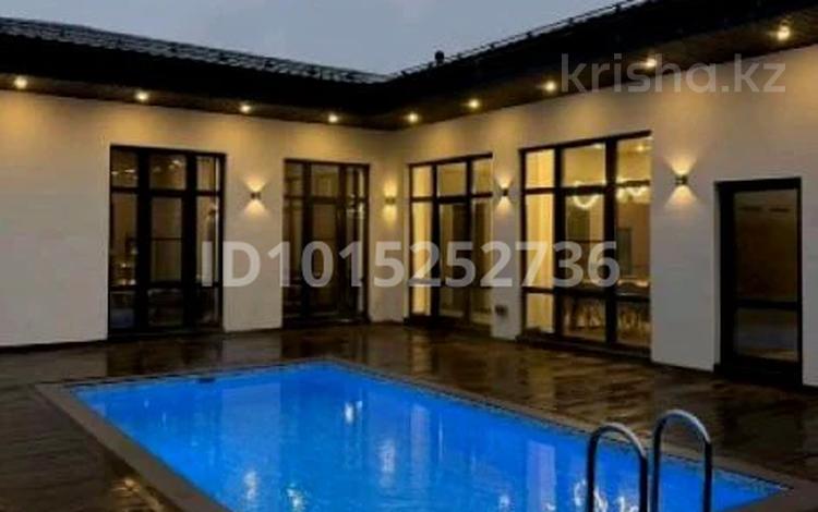Дом · 4 комнаты · 180 м², Черемушки-2 за 75 000 ₸ в Астане — фото 2