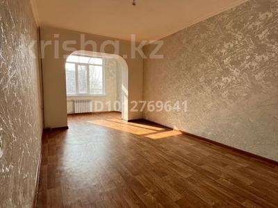 3-бөлмелі пәтер · 70 м² · 2/5 қабат, Тамерлановское шоссе 42, бағасы: 30 млн ₸ в Шымкенте, Туран р-н