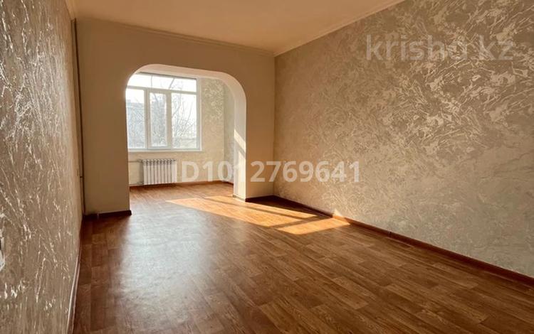 3-бөлмелі пәтер · 70 м² · 2/5 қабат, Тамерлановское шоссе 42, бағасы: 30 млн ₸ в Шымкенте, Туран р-н — фото 2