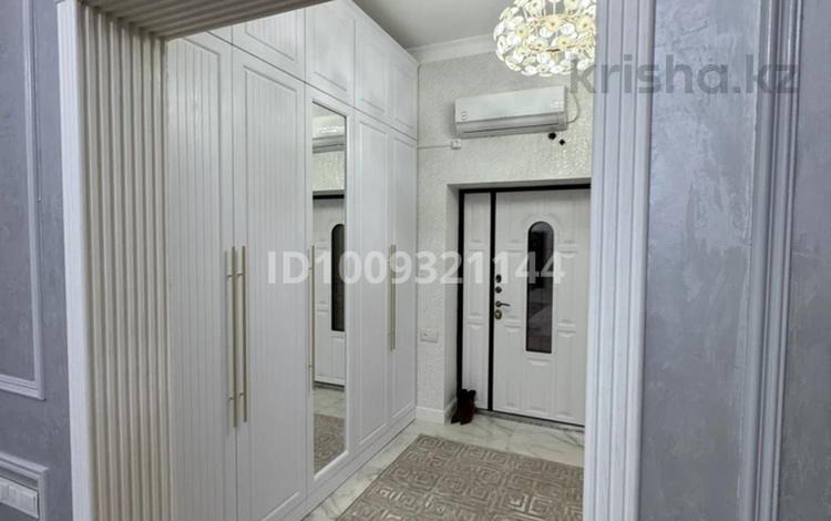 Отдельный дом · 5 комнат · 208 м² · 10 сот., Арай 1,12көше 13а үй за 75 млн ₸ в Жанаозен — фото 2