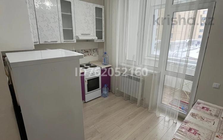 1-комнатная квартира · 42 м² · 2/8 этаж, Кабанбай Батыра 58Б за 230 000 ₸ в Астане, Есильский р-н — фото 2