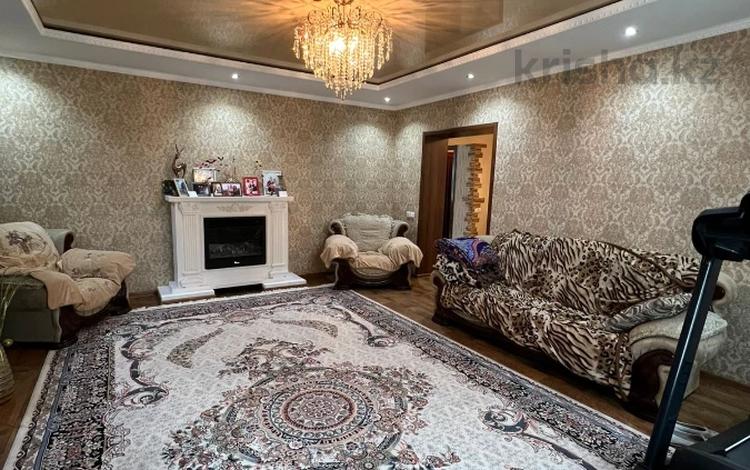Отдельный дом · 4 комнаты · 200 м² · 11 сот., Западная за 62.5 млн ₸ в Семее — фото 46