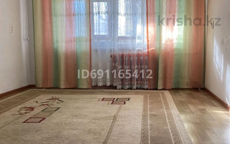 2-комнатная квартира, 60 м², 2/4 этаж помесячно, 1 мкр 25 за 90 000 〒 в Туркестане — фото 2