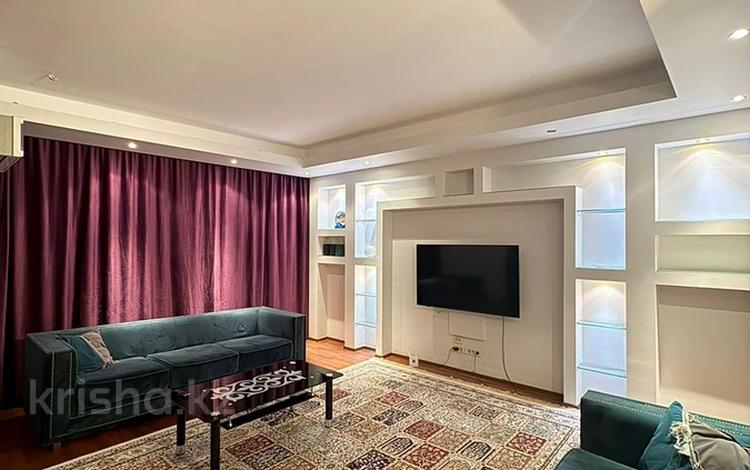 4-бөлмелі пәтер · 350 м² · 12/13 қабат, Альфараби 97, бағасы: 70 000 ₸ в Алматы, Бостандыкский р-н — фото 3