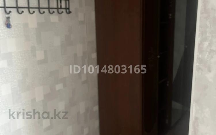 1-комнатная квартира · 42 м² · 7/9 этаж, мкр Кадыра Мырза-Али 1 за 130 000 ₸ в Уральске — фото 2