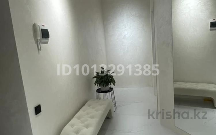 2-бөлмелі пәтер · 50 м² · 8/10 қабат, мкр. Алтын орда, Газиза Жубанова 146 — Народная Канцелярия, проспект Санкибай батыра, бағасы: 20 000 ₸ в Актобе — фото 2