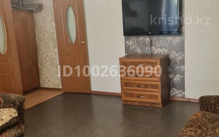 2-бөлмелі пәтер · 46 м² · 2/5 қабат, Жаңа қала ш/а., Б.Жырау 50 — За супермаркет "Абзал", бағасы: 170 000 ₸ в Караганде, Казыбек би р-н — фото 2