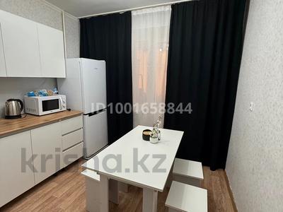 2-комнатная квартира · 80 м² · 3/10 этаж, мкр 11 14 за 13 000 〒 в Актобе