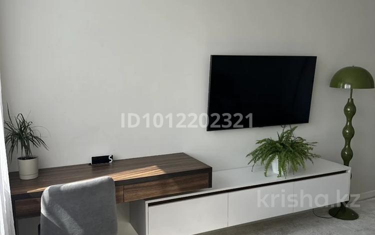 2-комнатная квартира · 60.5 м² · 12/12 этаж, ул. Каныша Сатпаева 90/62 за 63 млн ₸ в Алматы, Бостандыкский р-н — фото 3