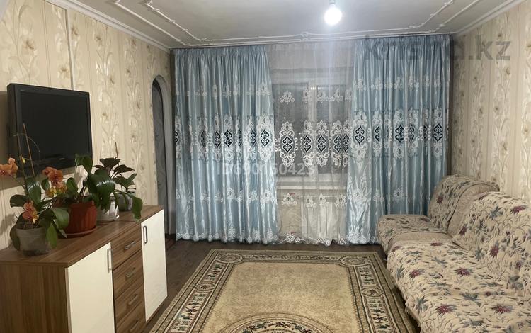 2-комнатная квартира, 50 м², 9/9 этаж посуточно, Тауелсиздик 97 за 8 000 〒 в Талдыкоргане, Каратал — фото 2