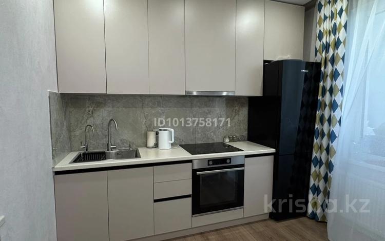 2-комнатная квартира · 64.8 м² · 3/12 этаж, Туран 57г за 300 000 ₸ в Астане, Есильский р-н — фото 2