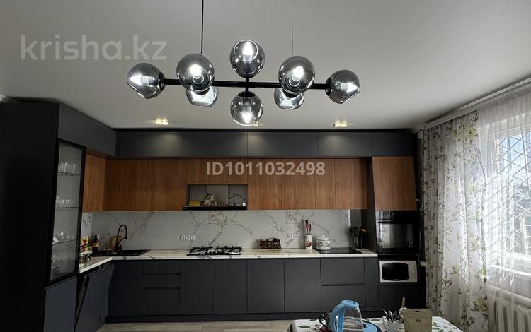 Отдельный дом · 8 комнат · 470.2 м² · 18.45 сот., Рыскулова 45А за 45 млн ₸ в Уштобе — фото 10