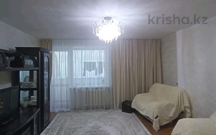 2-комнатная квартира, 51 м², 1/9 этаж, мкр 4 32