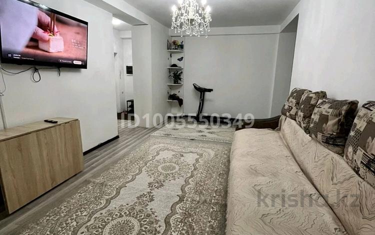 2-бөлмелі пәтер · 64 м² · 4/5 қабат, Толе би 1в, бағасы: 16 млн ₸ в Балпыке Би — фото 2