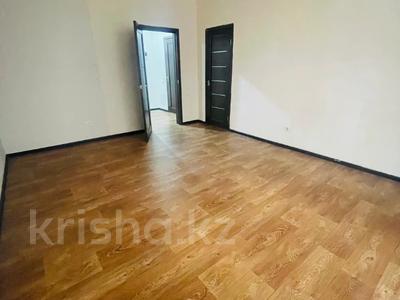 2-комнатная квартира · 70 м² · 7/9 этаж, Максут Нарикбаев 12 за 33 млн 〒 в Астане, Нура р-н