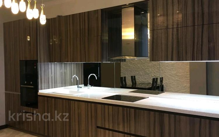 3-комнатная квартира · 110 м² · 14/21 этаж, Аль-Фараби 21 за 800 000 ₸ в Алматы, Бостандыкский р-н — фото 2