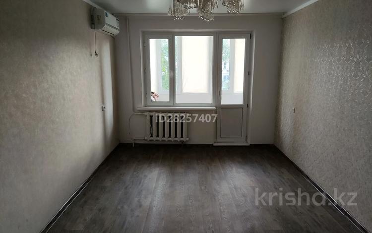3-комнатная квартира, 62 м², 4/5 этаж, Ларина мкр за 16.5 млн 〒 в Уральске — фото 17