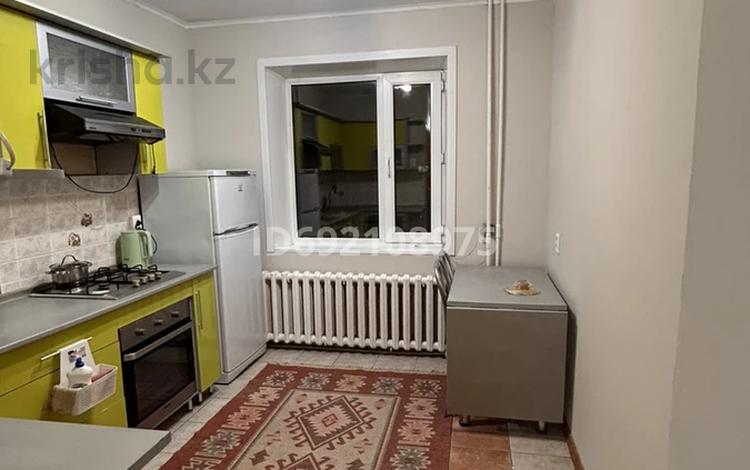 1-комнатная квартира, 40 м², 3/9 этаж помесячно, Танирбергенова 31