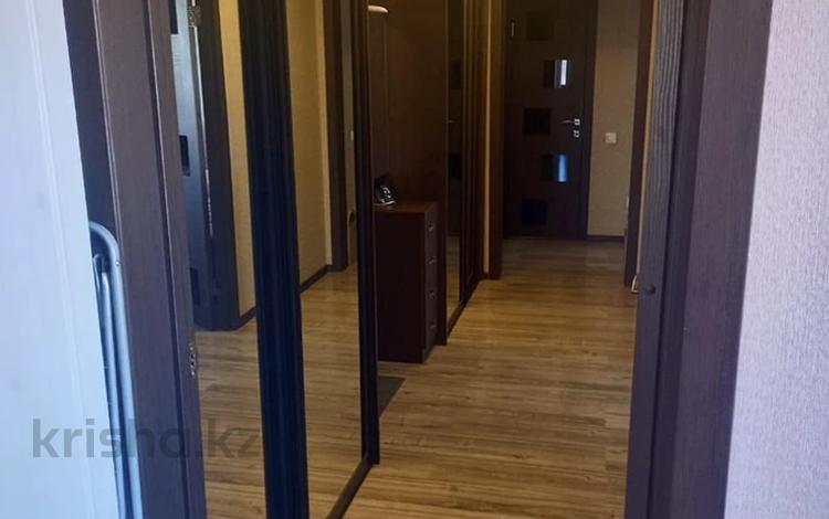 2-комнатная квартира · 54.9 м² · 8/9 этаж, мкр Юго-Восток, мкр Степной 3 за 24.5 млн ₸ в Караганде, Казыбек би р-н — фото 2