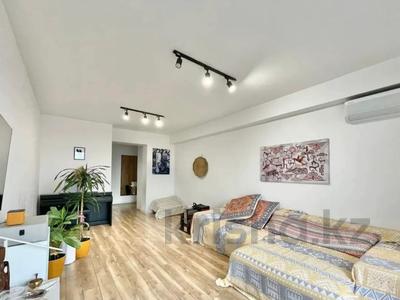 2-комнатная квартира · 79 м² · 11/12 этаж, мкр Аксай-1, Райымбека за 40 млн ₸ в Алматы, Ауэзовский р-н