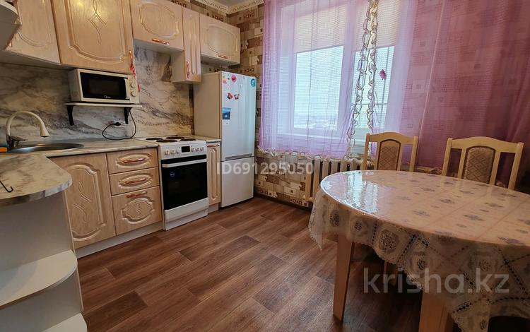 2-комнатная квартира, 54 м², 9/10 этаж, Целинная 91 — Щедрина