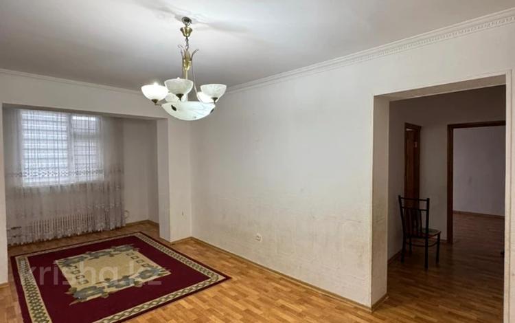 5-комнатная квартира · 105.5 м² · 4/5 этаж, 13-й мкр 2 за 25.5 млн 〒 в Актау, 13-й мкр — фото 2