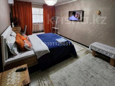 1-комнатная квартира · 45 м² · 2/5 этаж, 12-й микрорайон — Уалиханова Сайрамская за 13 000 ₸ в Шымкенте, Енбекшинский р-н