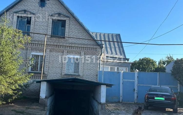 Жеке үй · 3 бөлме · 297 м² · 7 жүзд., Матросова — Свердлова, бағасы: 37 млн ₸ в Уральске — фото 2