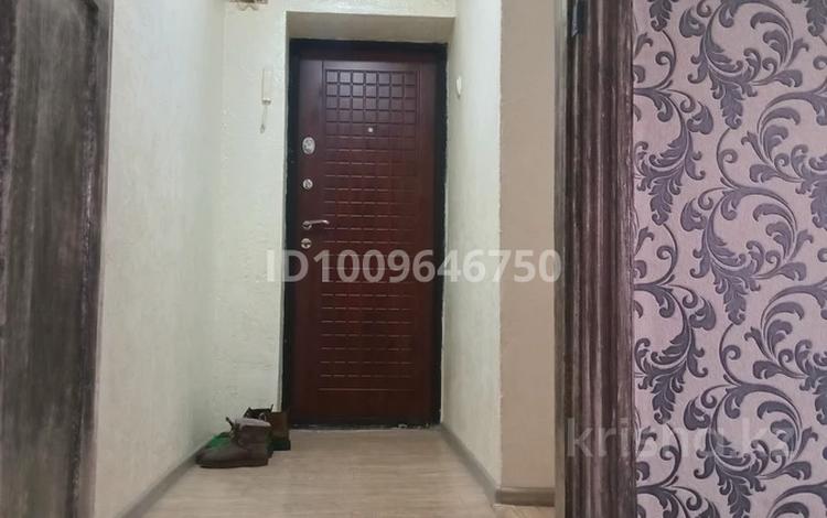 1-бөлмелі пәтер · 45 м² · 3/5 қабат, В Центре, по Абая 170, бағасы: 12 млн 〒 в Таразе — фото 5