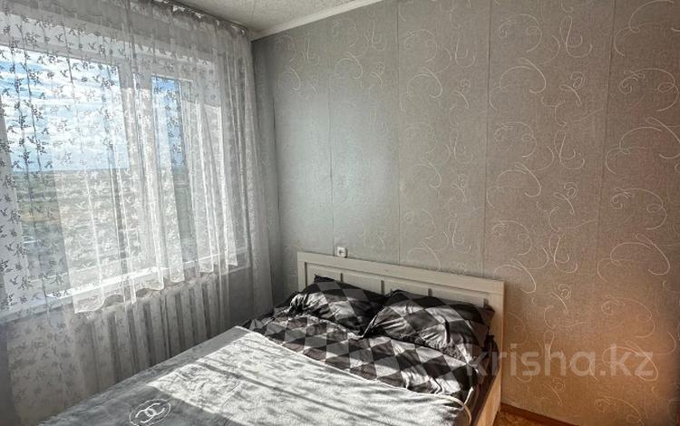 3-комнатная квартира · 62 м² · 8/9 этаж, Майкудук, Мкр Восток-3 18 за 14.4 млн ₸ в Караганде, Алихана Бокейханова р-н — фото 2