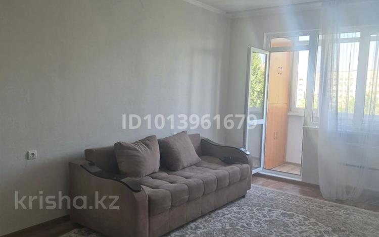 1-комнатная квартира · 40 м² · 5/9 этаж, мкр Жетысу-3 10 за 215 000 ₸ в Алматы, Ауэзовский р-н — фото 2