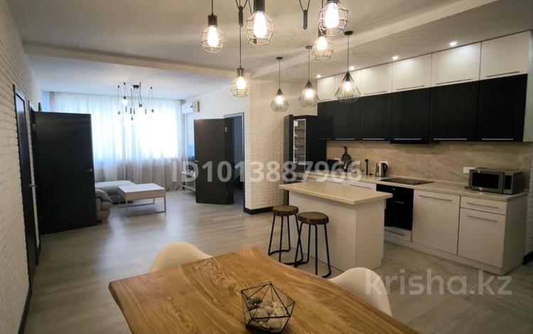 2-комнатная квартира · 90 м² · 7/11 этаж, мкр Новый Город, Алиханова 37/4 за 400 000 ₸ в Караганде, Казыбек би р-н — фото 2