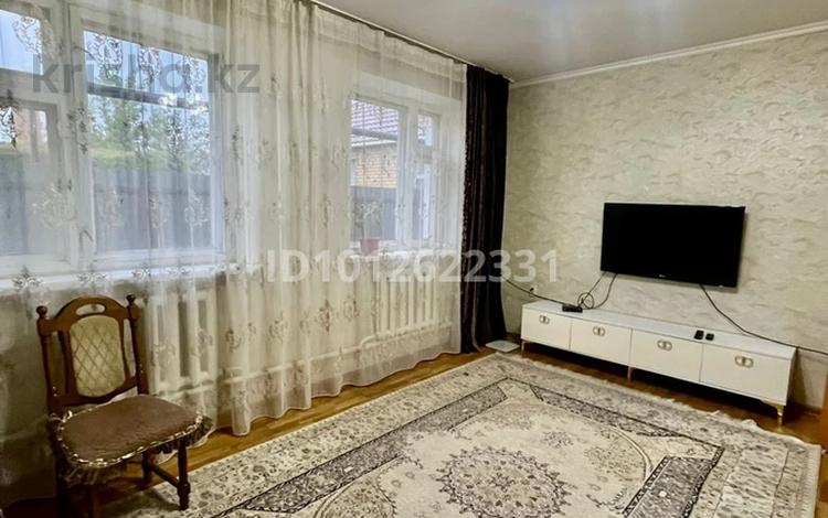 Отдельный дом · 3 комнаты · 100 м² · 6 сот., Дулатова 22 за 37 млн ₸ в Семее — фото 2