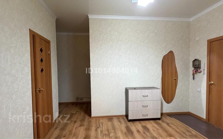 1-комнатная квартира · 66.1 м² · 4/5 этаж, Абая 1/1 — Абая/Сарыарка; Абая/Кумисбекова. за 32 млн ₸ в Астане, Сарыарка р-н — фото 4