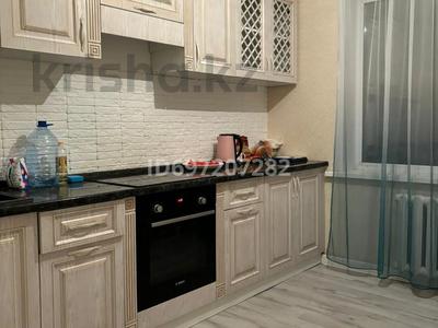 2-бөлмелі пәтер, 54 м², 2/5 қабат, Майкудук, МкрГолубыепруды 11, бағасы: 22 млн 〒 в Караганде, Алихана Бокейханова р-н