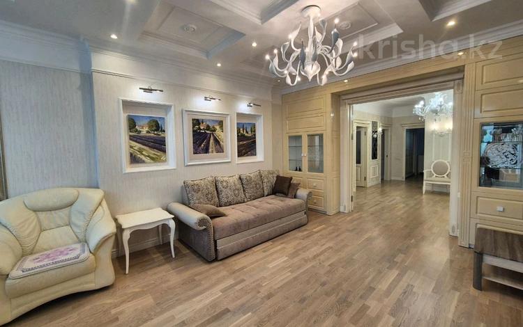 5-комнатная квартира · 190 м² · 3/7 этаж, Арай 49 за 200 млн ₸ в Астане, Есильский р-н — фото 2