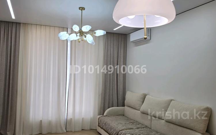 3-комнатная квартира · 74 м² · 5/12 этаж, Аль-Фараби проспект 7/2 за 64.5 млн ₸ в Астане, Есильский р-н — фото 2
