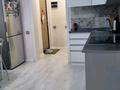 2-бөлмелі пәтер · 42 м² · 10/10 қабат, Мкр Аксай, Б. Момышулы 25, бағасы: 300 000 ₸ в Алматы, Ауэзовский р-н — фото 2
