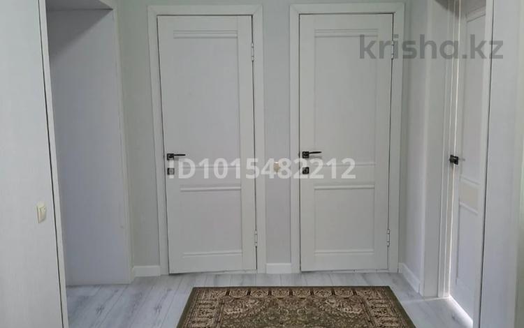 2-комнатная квартира · 72.2 м² · 2/10 этаж, мкр. Алтын орда, Алия Молдагулова 62/1 за 37 млн ₸ в Актобе — фото 2