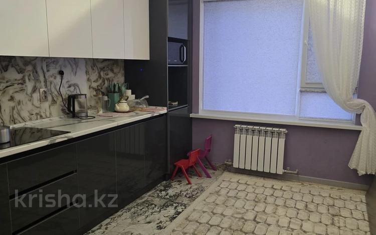 1-бөлмелі пәтер · 45 м² · 2/14 қабат, 189 квартал уч. 25/1 — ТРЦ Шымкент Сити Молл, бағасы: 21.5 млн ₸ в Абайский р-н — фото 2