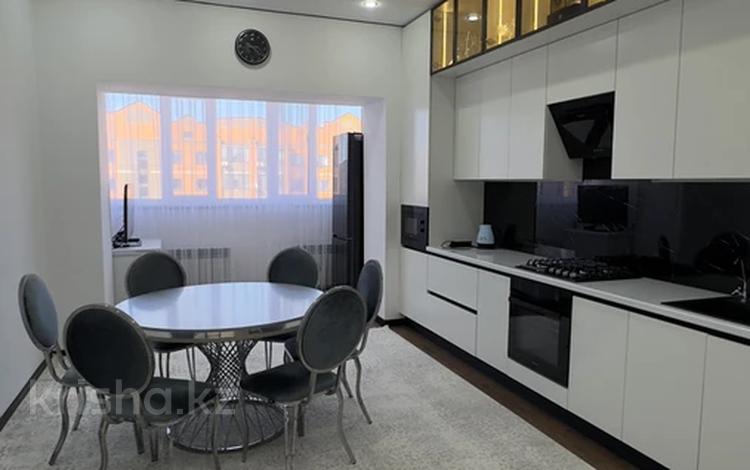 3-комнатная квартира · 111 м² · 4/5 этаж, мкр. Алтын орда, Саздинское лесничество 228/58 — ЖК АКТОБЕ ТАУЕРС-2 по Г. Жубанова за 45 млн ₸ в Актобе — фото 2