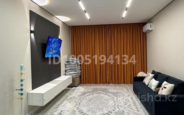 1-бөлмелі пәтер · 42 м² · 8/9 қабат, мкр Нурсая, Абулхаир хана 65 111 — Хюндай центр, лидер, бағасы: 300 000 ₸ в Атырау — фото 9