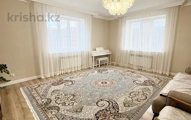 3-бөлмелі пәтер · 112.7 м² · 8/9 қабат, Умай Ана 14, бағасы: 63 млн ₸ в Астане, Нура р-н — фото 2